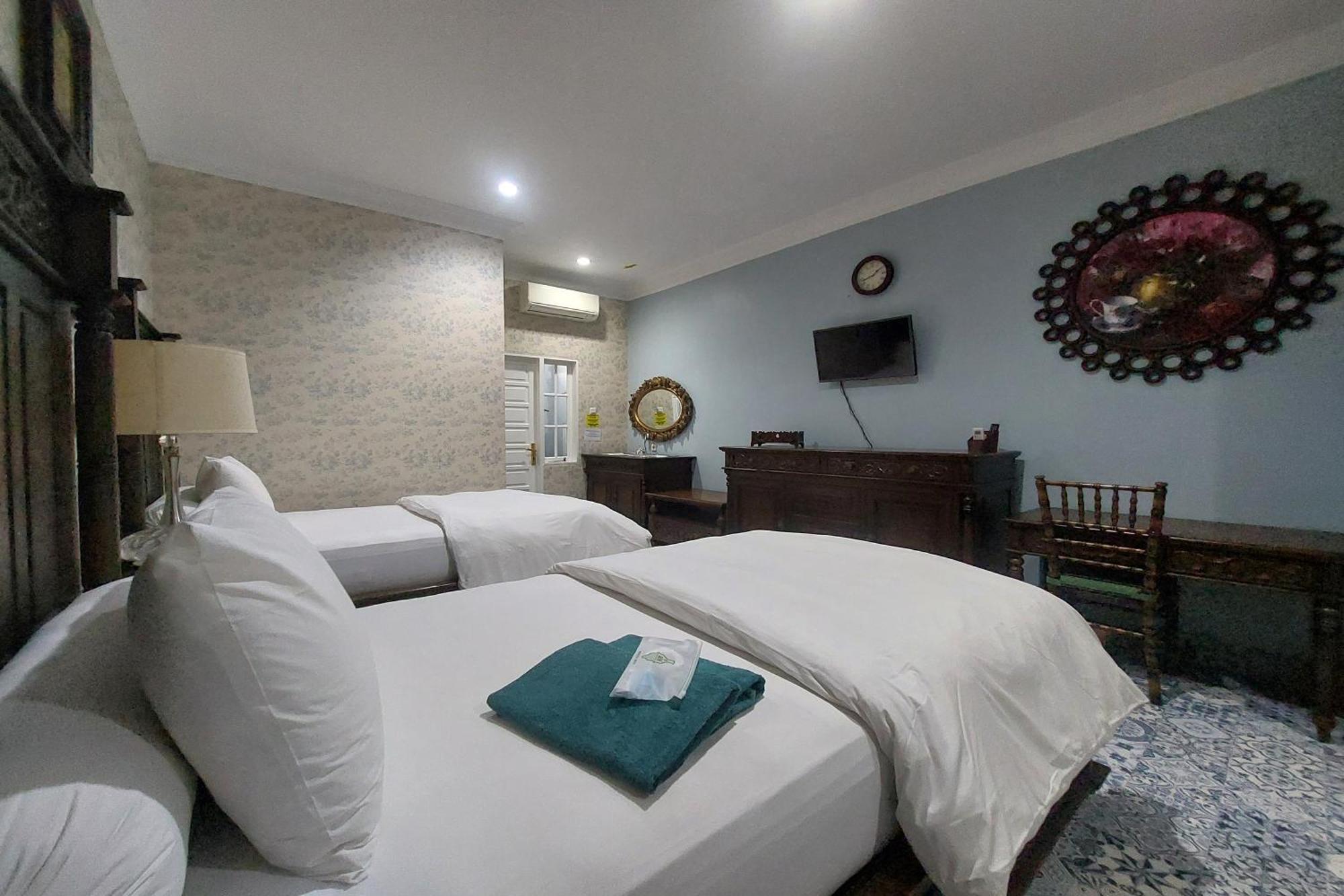 Nonie'S Huis Hotel 棉兰 外观 照片