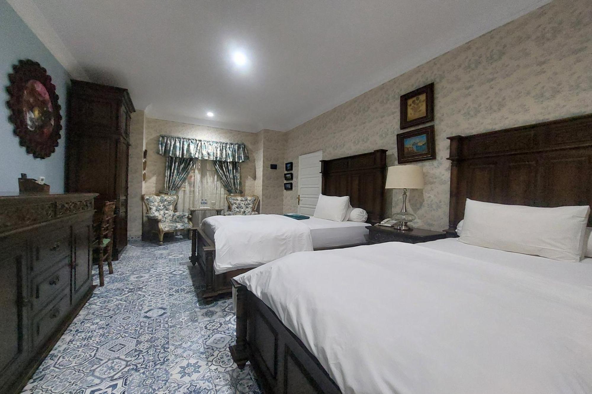 Nonie'S Huis Hotel 棉兰 外观 照片