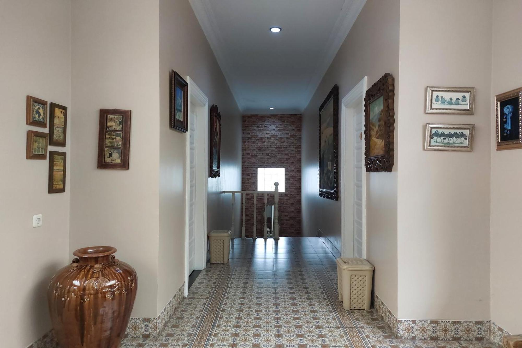 Nonie'S Huis Hotel 棉兰 外观 照片